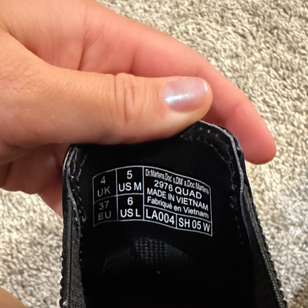 SALE*Dr. Martens Black Leather Platform Chelsea Boots size 6 US (Women) 5 US (M) - Picture 7 of 7